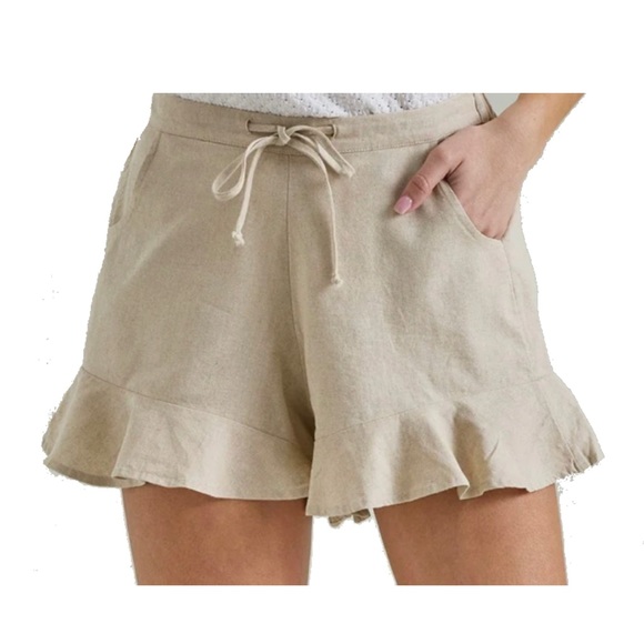 Linen Ruffle Short - Picture 3 of 4